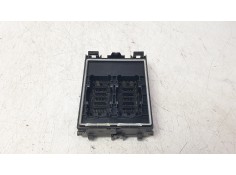 CAJA RELES / FUSIBLES KT1T14D068DD 