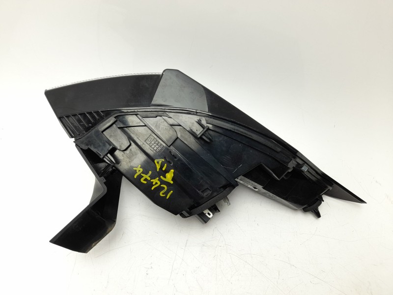 Recambio de piloto trasero derecho para peugeot 408 ii (fp_, f3_, fm_) puretech 130 referencia OEM IAM 9835299380  