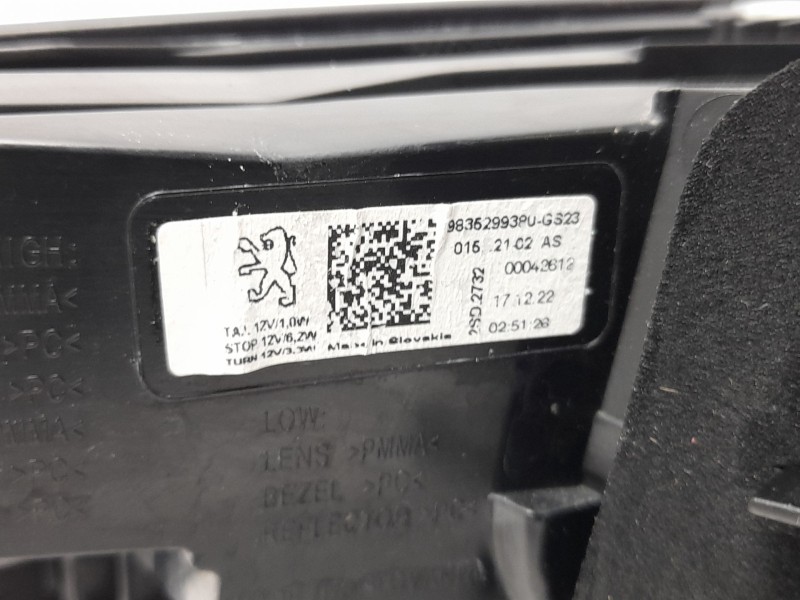 Recambio de piloto trasero derecho para peugeot 408 ii (fp_, f3_, fm_) puretech 130 referencia OEM IAM 9835299380  