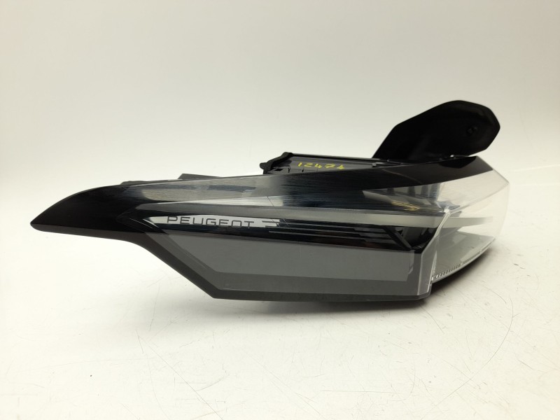 Recambio de piloto trasero izquierdo para peugeot 408 ii (fp_, f3_, fm_) puretech 130 referencia OEM IAM 9835299580  