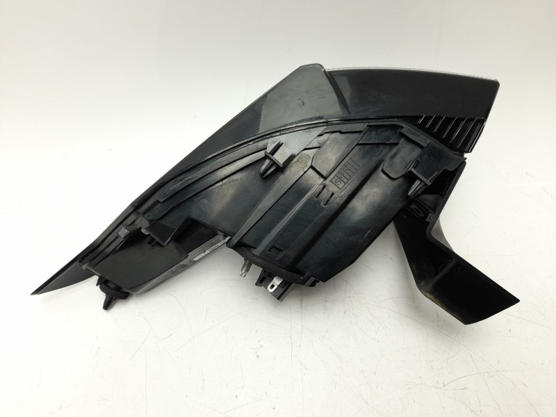 Recambio de piloto trasero izquierdo para peugeot 408 ii (fp_, f3_, fm_) puretech 130 referencia OEM IAM 9835299580  