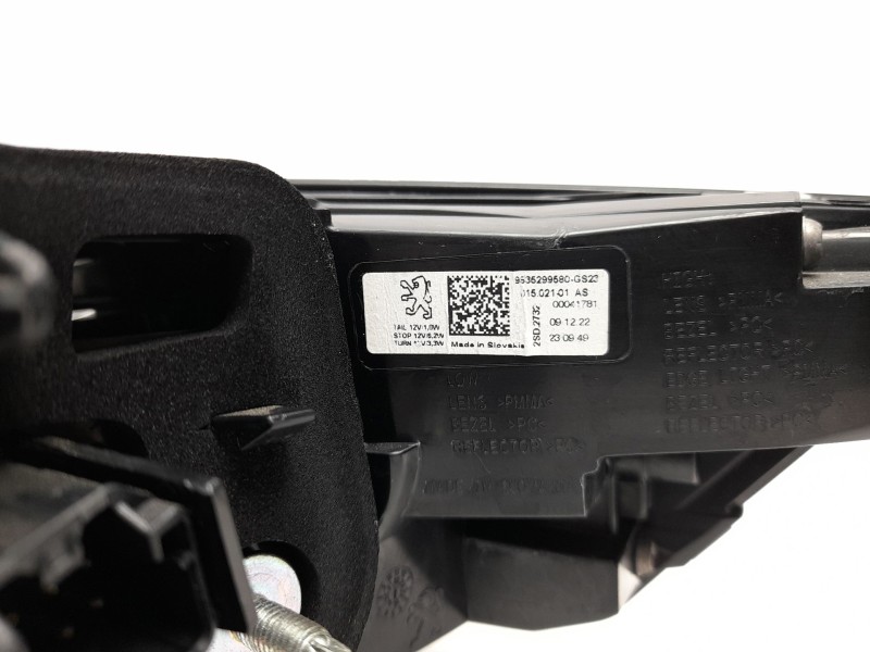 Recambio de piloto trasero izquierdo para peugeot 408 ii (fp_, f3_, fm_) puretech 130 referencia OEM IAM 9835299580  