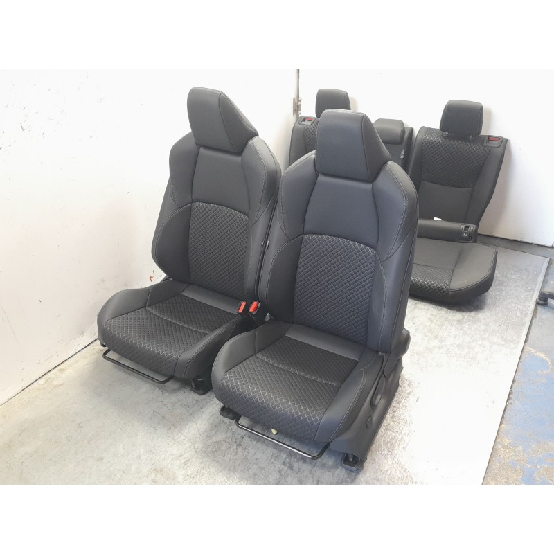 Recambio de juego asientos completo para toyota yaris (_p21_, _pa1_, _ph1_) 1.5 hybrid (mxph10) referencia OEM IAM   