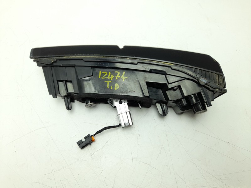Recambio de piloto trasero derecho interior para peugeot 408 ii (fp_, f3_, fm_) puretech 130 referencia OEM IAM 9835300380  