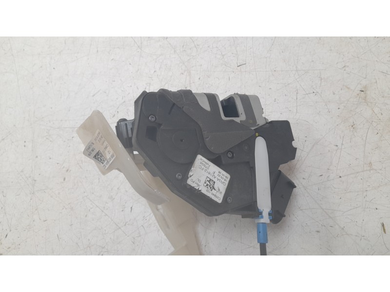Recambio de cerradura puerta delantera derecha para ford mustang convertible gt referencia OEM IAM GR3AA21812FC  