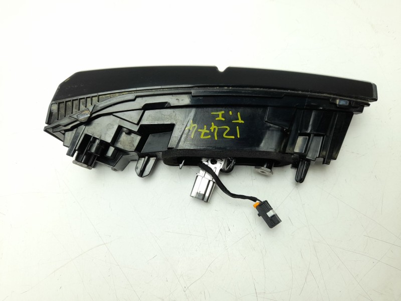 Recambio de piloto trasero izquierdo interior para peugeot 408 ii (fp_, f3_, fm_) puretech 130 referencia OEM IAM 9835300480  