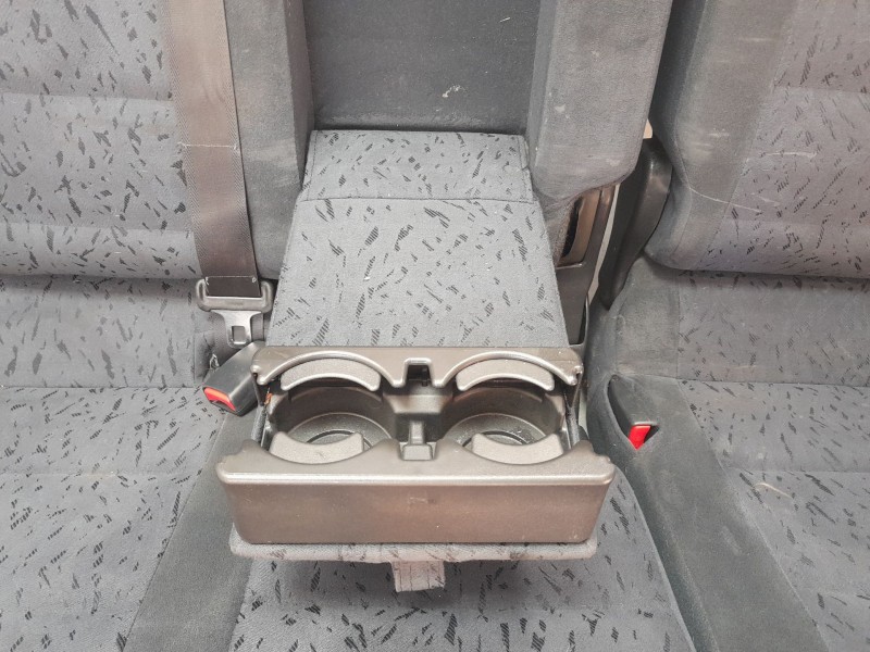 Recambio de juego asientos completo para mitsubishi montero iii (v7_w, v6_w) 3.2 di-d (v68w, v78w) referencia OEM IAM MR636575  