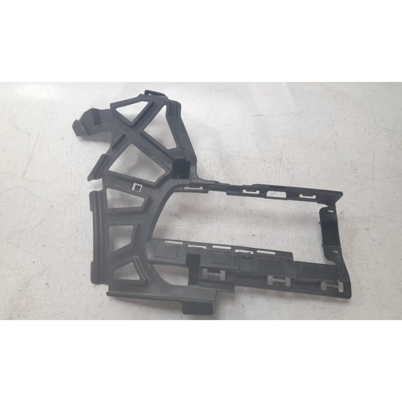 Recambio de soporte paragolpes delantero derecho para volkswagen touran (5t1) 2.0 tdi referencia OEM IAM 5TA807724  107236932/VG