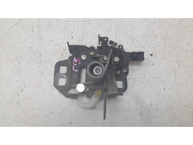 Recambio de cerradura capo para ford mustang convertible gt referencia OEM IAM KR3A16700AB  