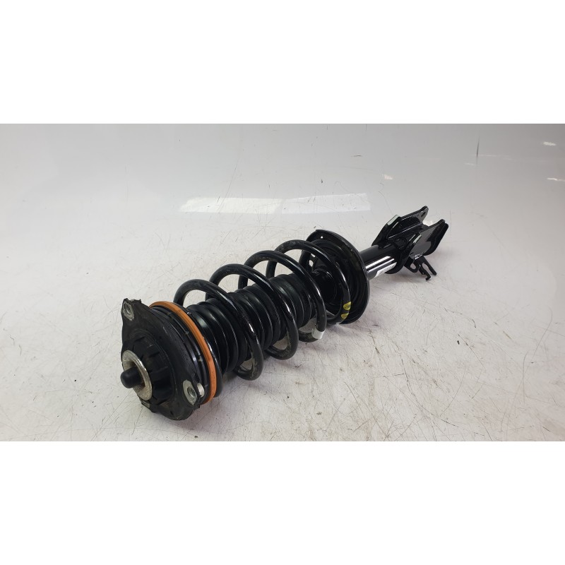 Recambio de amortiguador delantero izquierdo para jeep renegade suv (bu, b1, bv) 2.0 crd 4x4 referencia OEM IAM 68304420AA  