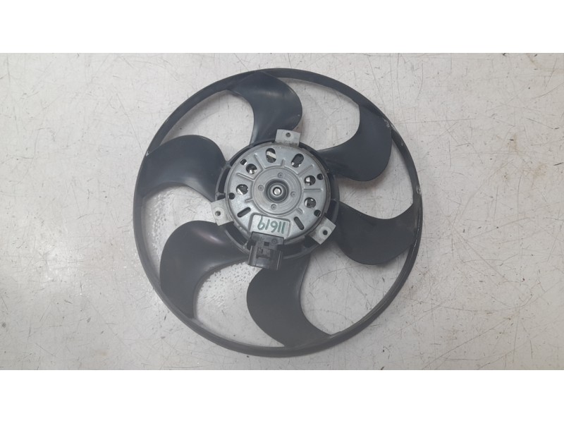 Recambio de electroventilador para ford mustang convertible gt referencia OEM IAM FR3Z8C607A  