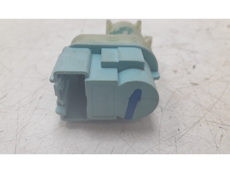 Recambio de interruptor para ford mustang convertible gt referencia OEM IAM GL3T9G854BA  SNF020S27HQ