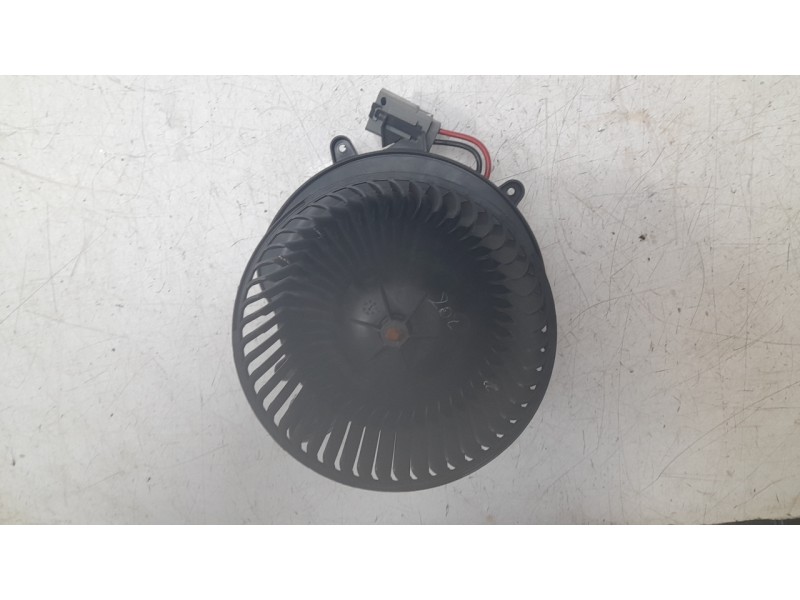 Recambio de ventilador calefaccion para ford mustang convertible gt referencia OEM IAM FR3B19846A  34356
