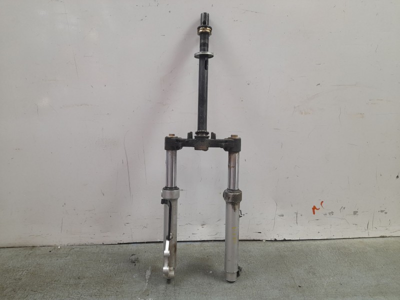 Recambio de horquilla para mash storia ht125t-24 referencia OEM IAM 51400B089200  
