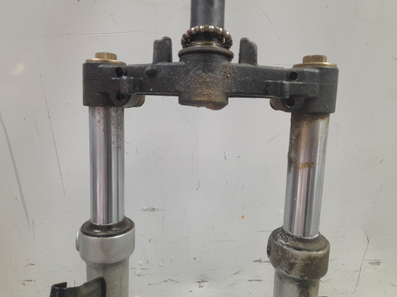 Recambio de horquilla para mash storia ht125t-24 referencia OEM IAM 51400B089200  