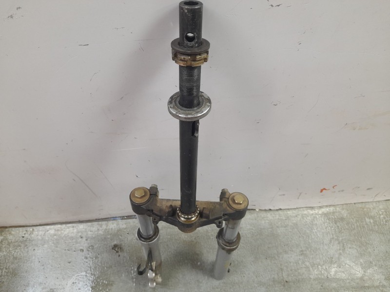 Recambio de horquilla para mash storia ht125t-24 referencia OEM IAM 51400B089200  