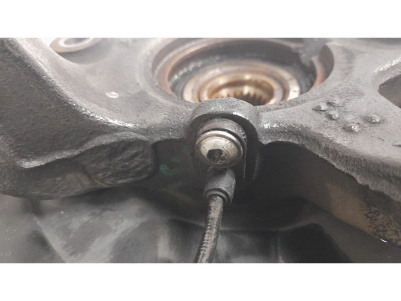 Recambio de mangueta delantera izquierda para renault clio v (b7_) tce 90 (b7mt) referencia OEM IAM 400152588R  