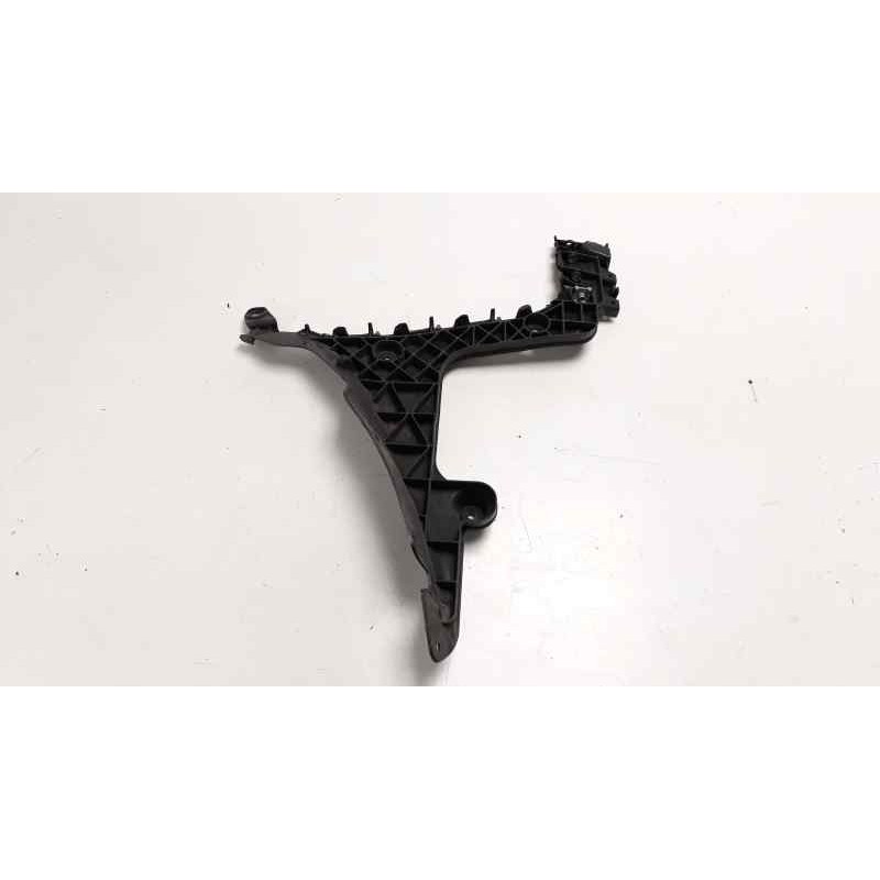 Recambio de molduras traseras para audi a3 sportback (8p) 1.9 tdi ambition referencia OEM IAM 8P4807377B  