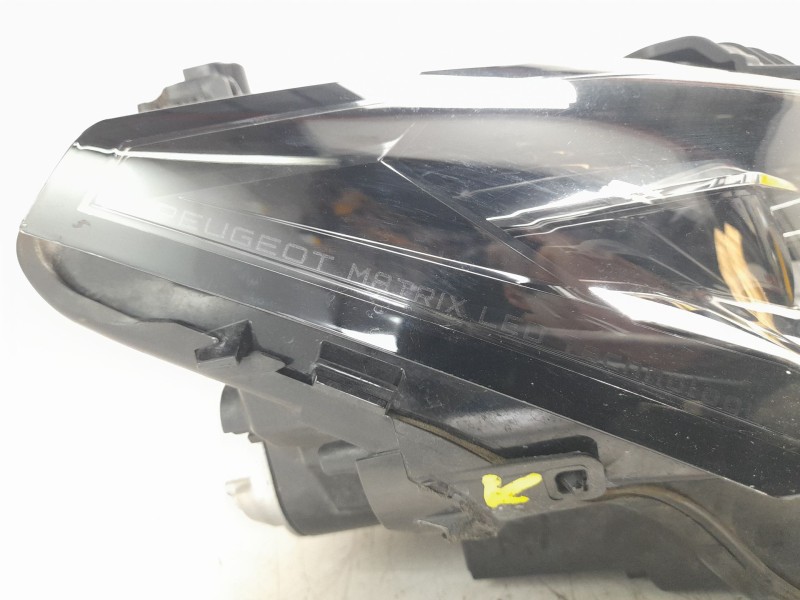 Recambio de faro derecho para peugeot 408 ii (fp_, f3_, fm_) puretech 130 referencia OEM IAM 9849114880  