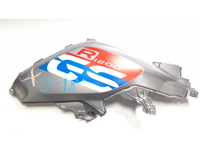 Recambio de moldura para bmw r 1200 gs r 1200 gs referencia OEM IAM 46638556636  