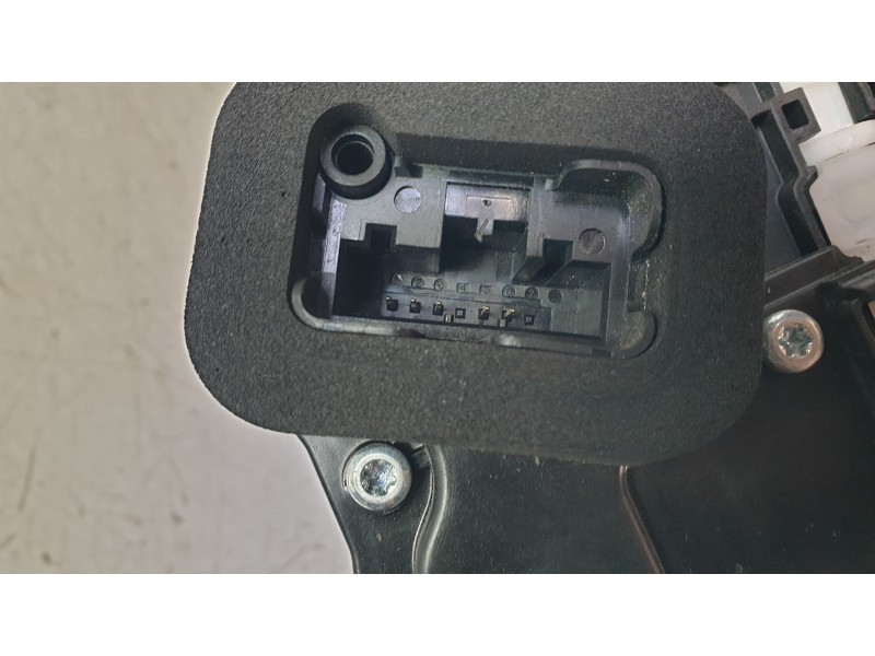 Recambio de cerradura puerta delantera izquierda para volkswagen polo vi (aw1, bz1, ae1) 1.0 tsi referencia OEM IAM 10B837015B  