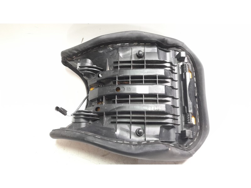 Recambio de asiento para bmw r 1200 gs r 1200 gs referencia OEM IAM 52538532736  
