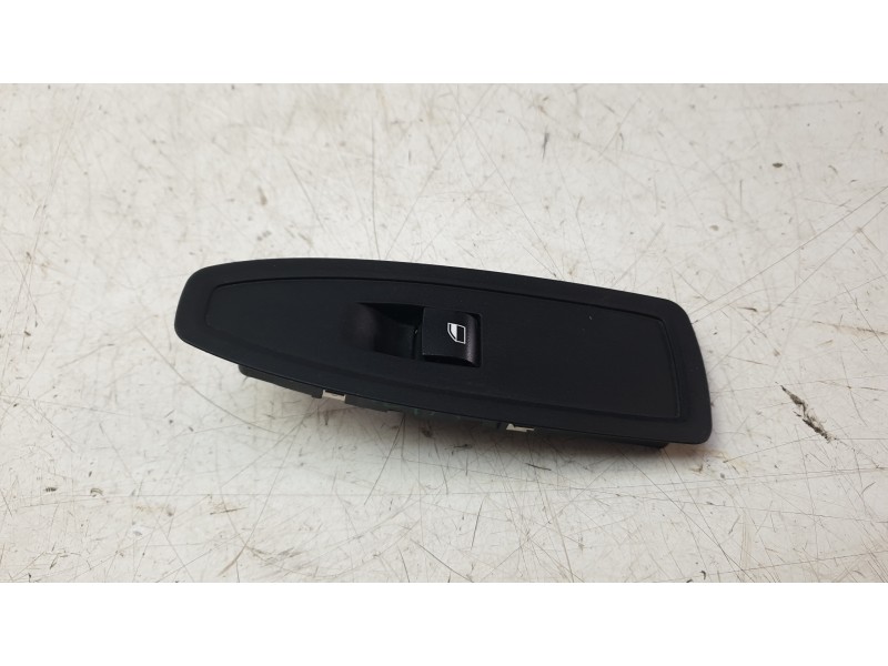 Recambio de mando elevalunas delantero derecho para bmw x1 (f48) sdrive 18 d referencia OEM IAM 61319208107  