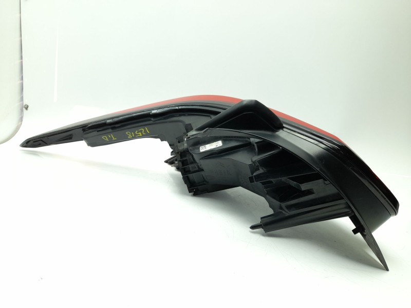 Recambio de piloto trasero derecho para citroën c4 x 1.2 hybrid 136 136 ch gasolina/eléctrico (2024) referencia OEM IAM 98585601