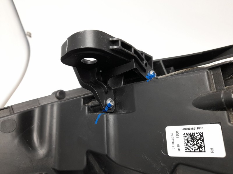 Recambio de faro derecho para mitsubishi colt referencia OEM IAM 260103507R  