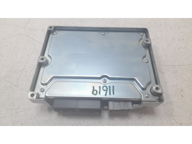 Recambio de amplificador de sonido para ford mustang convertible gt referencia OEM IAM KR3T18T806CK  