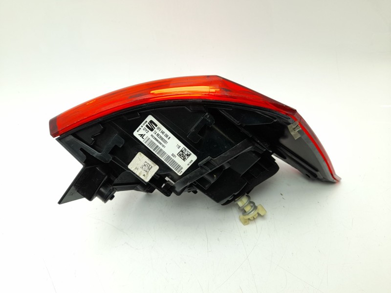 Recambio de piloto trasero derecho para seat arona (kj7, kjp) 1.0 tsi referencia OEM IAM 6F9945096B LLM611 103F21381770/16854322