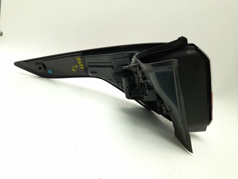 Recambio de piloto trasero derecho para ford kuga ii (dm2) 1.5 tdci referencia OEM IAM GV4113404AE  103F10701770/16018914/410053