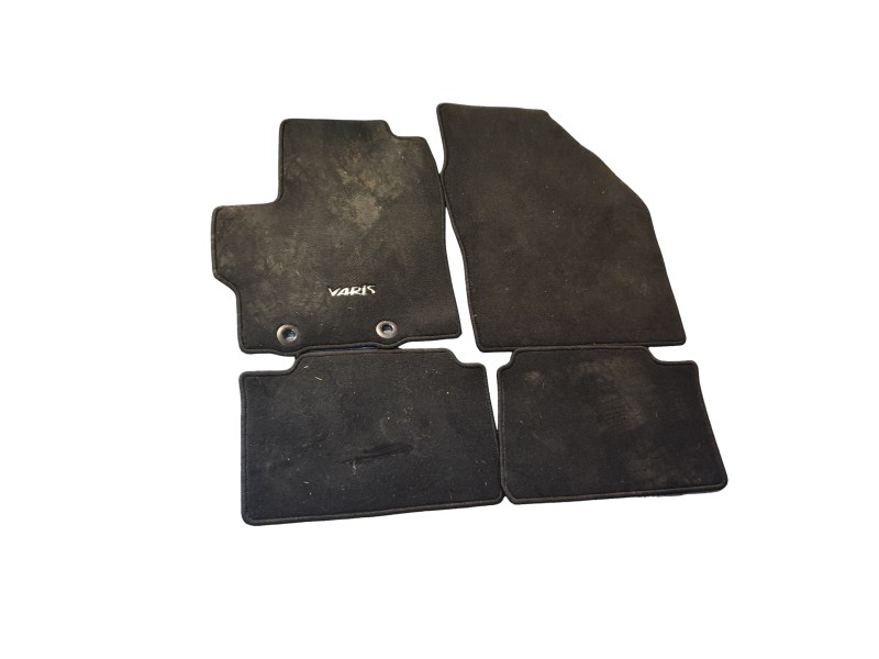 Recambio de juego alfombrillas para toyota yaris (_p21_, _pa1_, _ph1_) 1.5 hybrid (mxph10) referencia OEM IAM 58510YYE10  