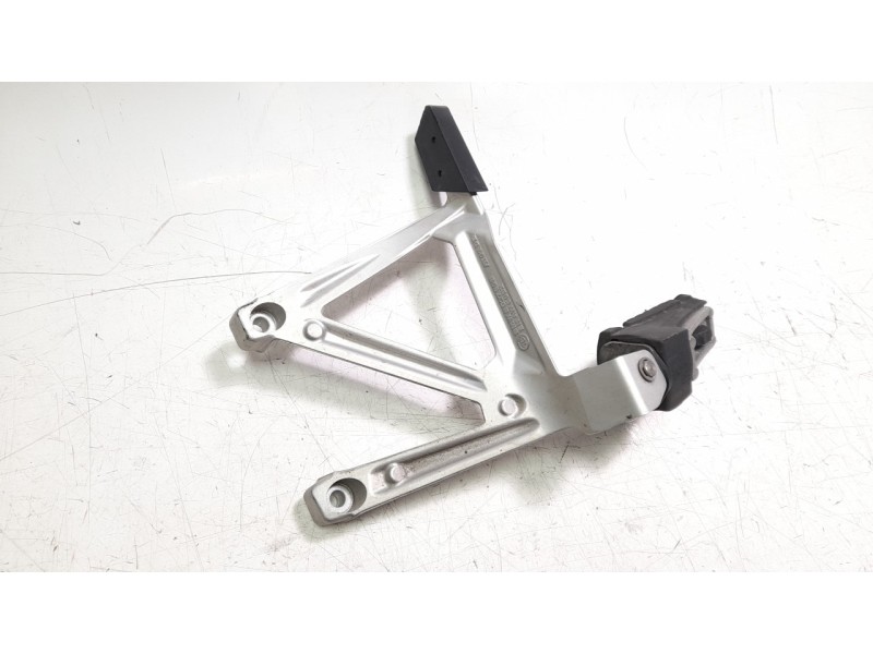 Recambio de estribos laterales para bmw r 1200 gs r 1200 gs referencia OEM IAM 46718529844  