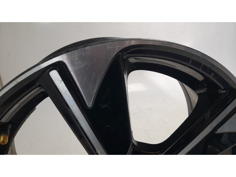 Recambio de llanta para toyota yaris (_p21_, _pa1_, _ph1_) 1.5 hybrid (mxph10) referencia OEM IAM 426110DG80  