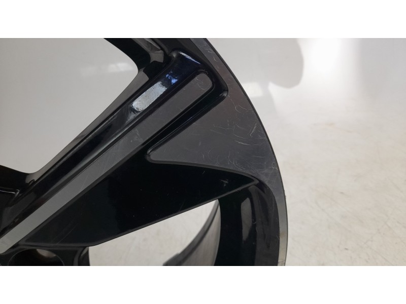 Recambio de llanta para toyota yaris (_p21_, _pa1_, _ph1_) 1.5 hybrid (mxph10) referencia OEM IAM 426110DG80  