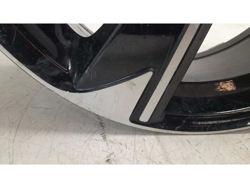 Recambio de llanta para toyota yaris (_p21_, _pa1_, _ph1_) 1.5 hybrid (mxph10) referencia OEM IAM 426110DG80  