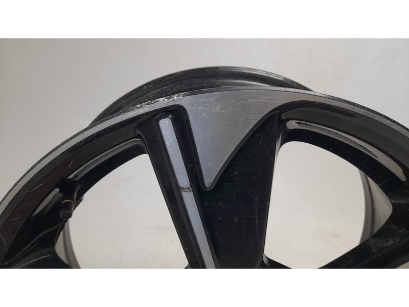 Recambio de llanta para toyota yaris (_p21_, _pa1_, _ph1_) 1.5 hybrid (mxph10) referencia OEM IAM 426110DG80  