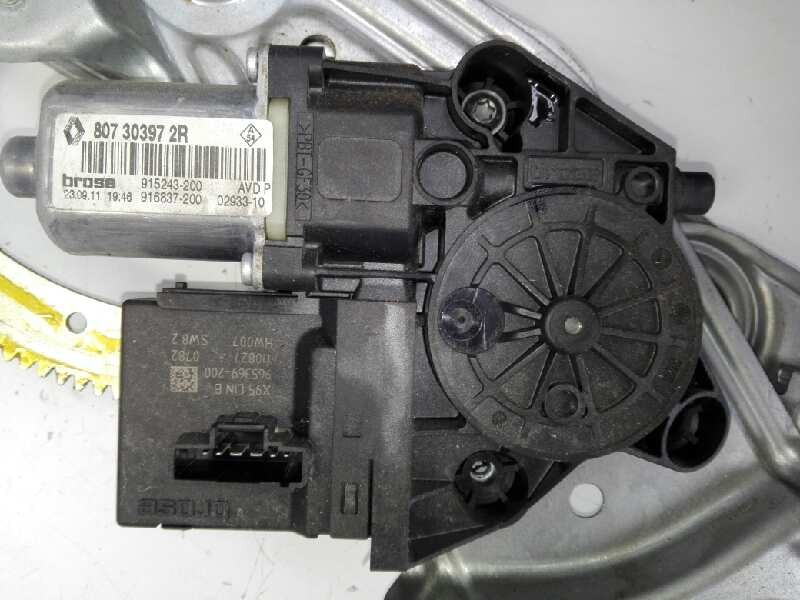 Recambio de elevalunas delantero derecho para renault megane iii coupe dynamique referencia OEM IAM 807206454R 106198619 