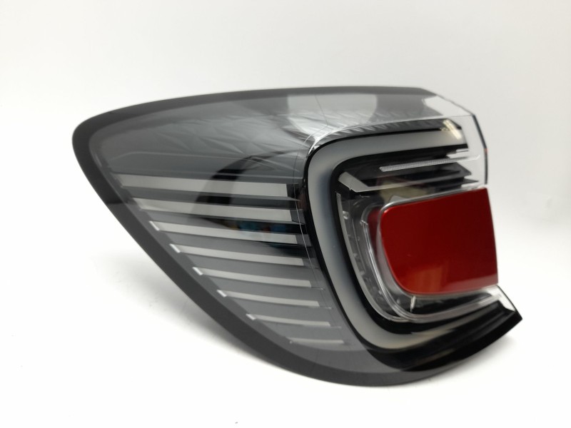 Recambio de piloto trasero izquierdo para renault captur e-tech hybrid referencia OEM IAM 265550246R  