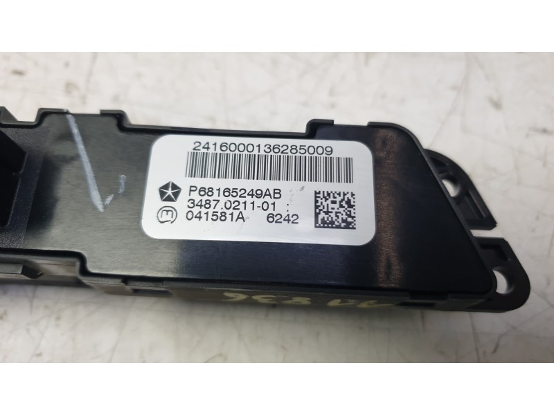 Recambio de warning para jeep cherokee limited 4wd referencia OEM IAM 68164099AB  