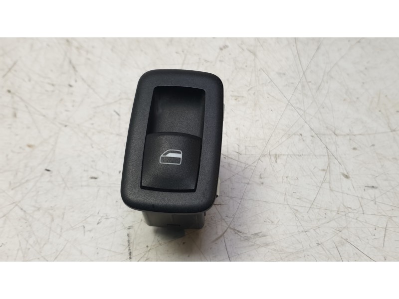 Recambio de mando elevalunas trasero derecho para jeep cherokee limited 4wd referencia OEM IAM 68214156AA  