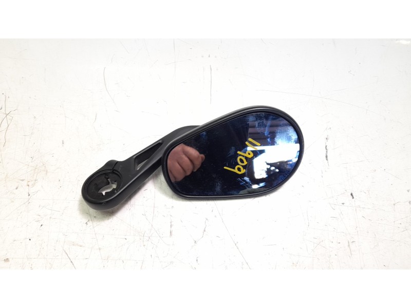 Recambio de retrovisor derecho para triumph rocket 3 r referencia OEM IAM T2060139  