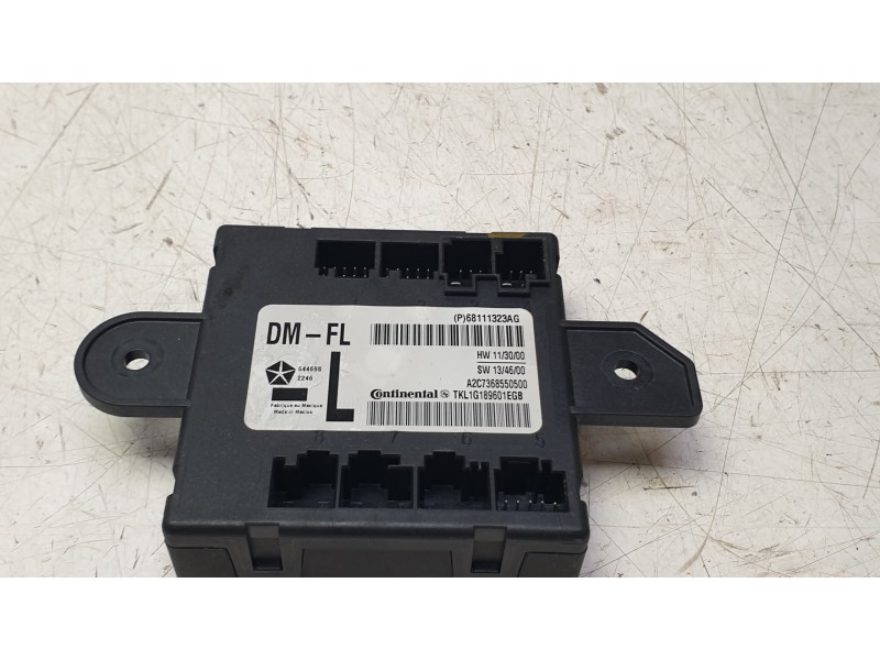 Recambio de modulo electronico para jeep cherokee limited 4wd referencia OEM IAM 68111323AG  