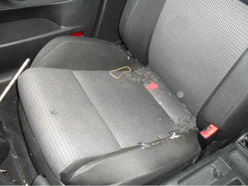 volkswagen golf iv berlina (1j1) del año 2003