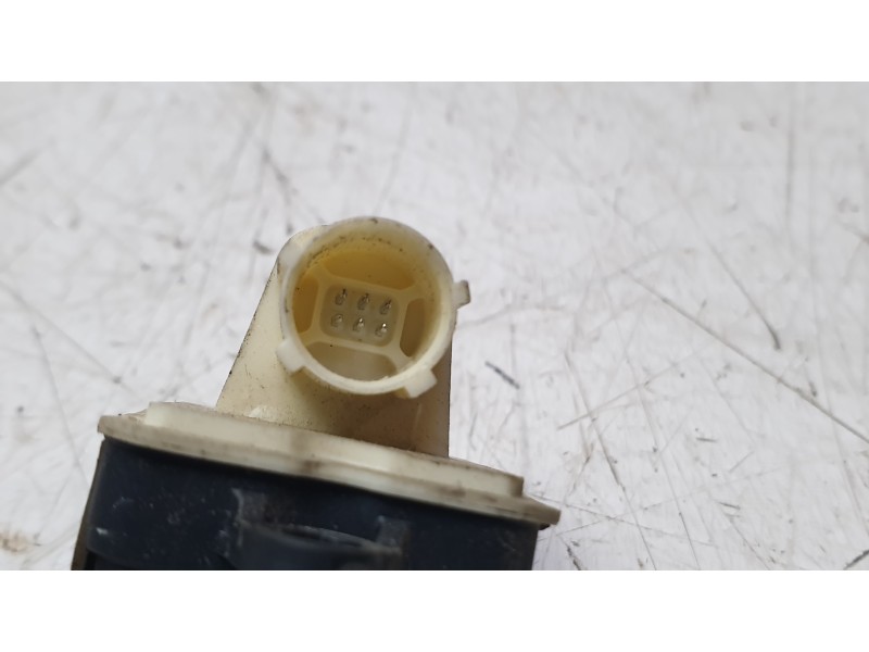 Recambio de camara vision trasera para jeep cherokee limited 4wd referencia OEM IAM 56038991AK  