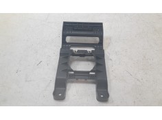 Recambio de moldura para renault captur e-tech hybrid referencia OEM IAM 259972105R   2