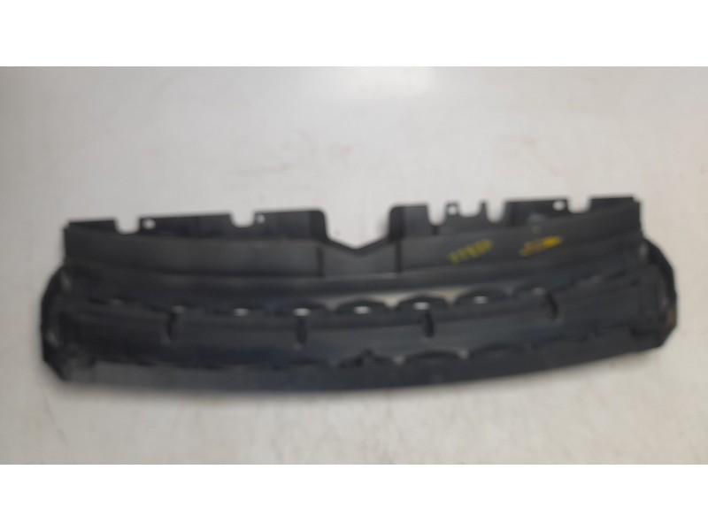 Recambio de rejilla delantera para land rover range rover evoque (l538) 2.0 4x4 referencia OEM IAM LR068864  