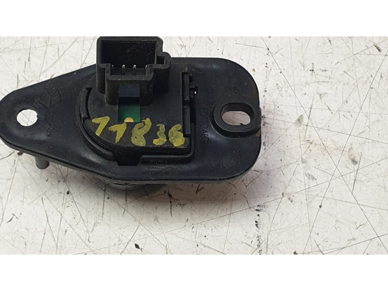 Recambio de interruptor para jeep cherokee limited 4wd referencia OEM IAM 68164105AA  