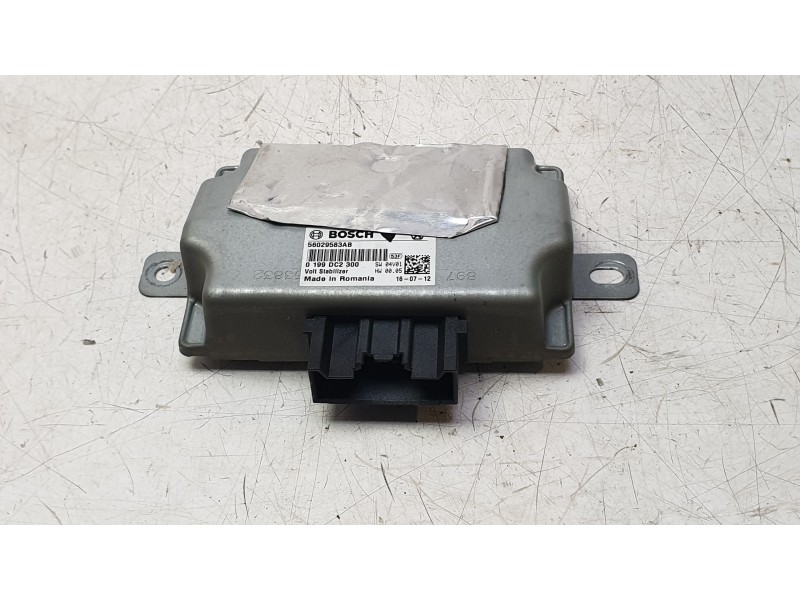 Recambio de modulo electronico para jeep cherokee limited 4wd referencia OEM IAM 56029583AB  